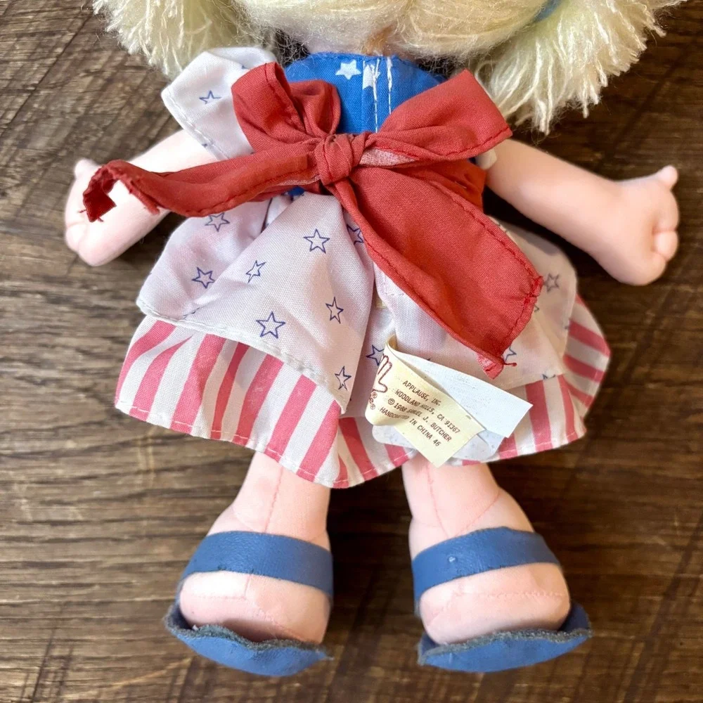 Vintage 1988 Applause Precious Moments Dolls of the Month Julie American Theme‎